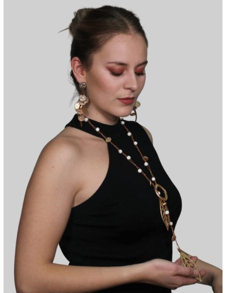 Colgante Largo de Mujer Hojas Doradas de Resina