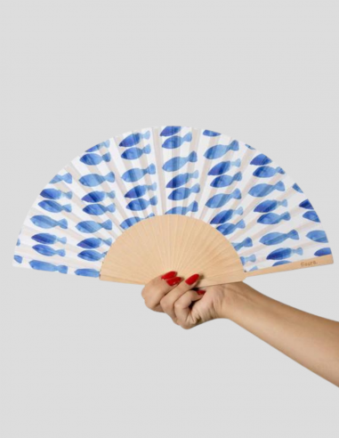 Abanico Blanco con Estampado de Peces Azules