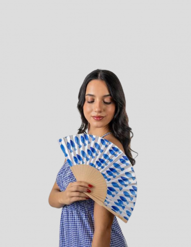 Abanico Blanco con Estampado de Peces Azules
